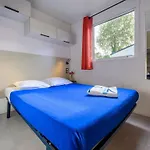 Mobil Confortable Avec Terrasse A - Api-1-52-1056 Campsite Saint-Jean-de-Monts