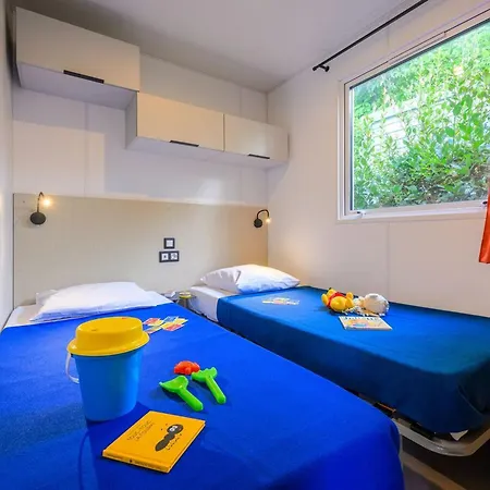 Mobil Confortable Avec Terrasse A - Api-1-52-1056 Campsite *