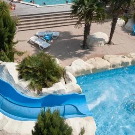 Campsite Mobil Confortable Avec Terrasse A - Api-1-52-1056