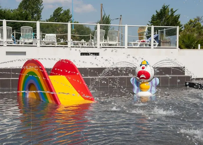 Camping Mobil Confortable Avec Terrasse à - Api-1-52-1056 *