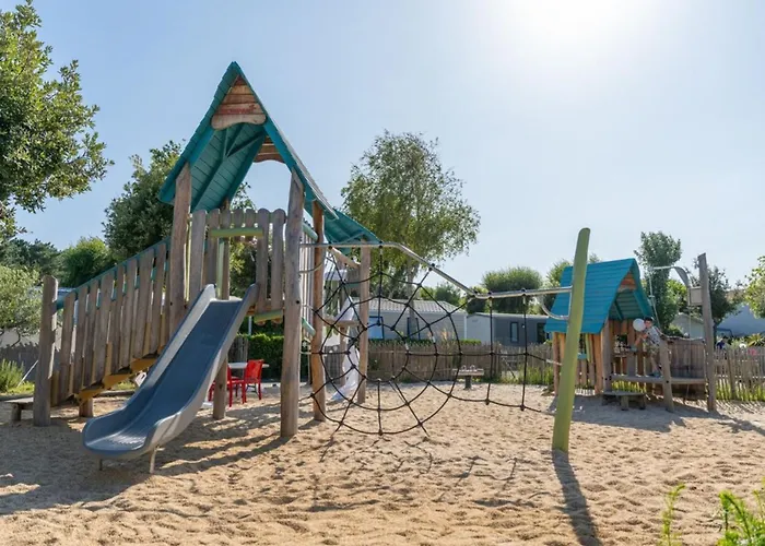 Mobil Confortable Avec Terrasse à - Api-1-52-1056 Camping *